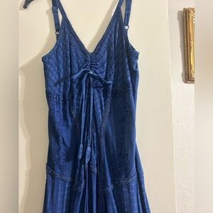 Elegant Blue Sleeveless Dress